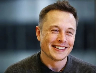 Μπαράζ χιλιάδων απολύσεων από την Tesla